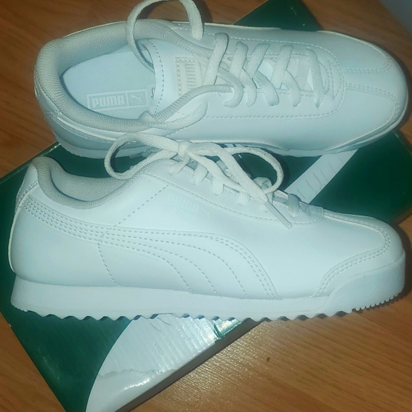 PUMA ROMA BASICS 2C WHITE SNEAKERS - Picture 1 of 8